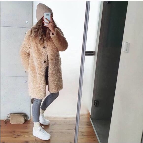 Zara Jackets & Blazers - NWT Zara Faux Fur Jacket